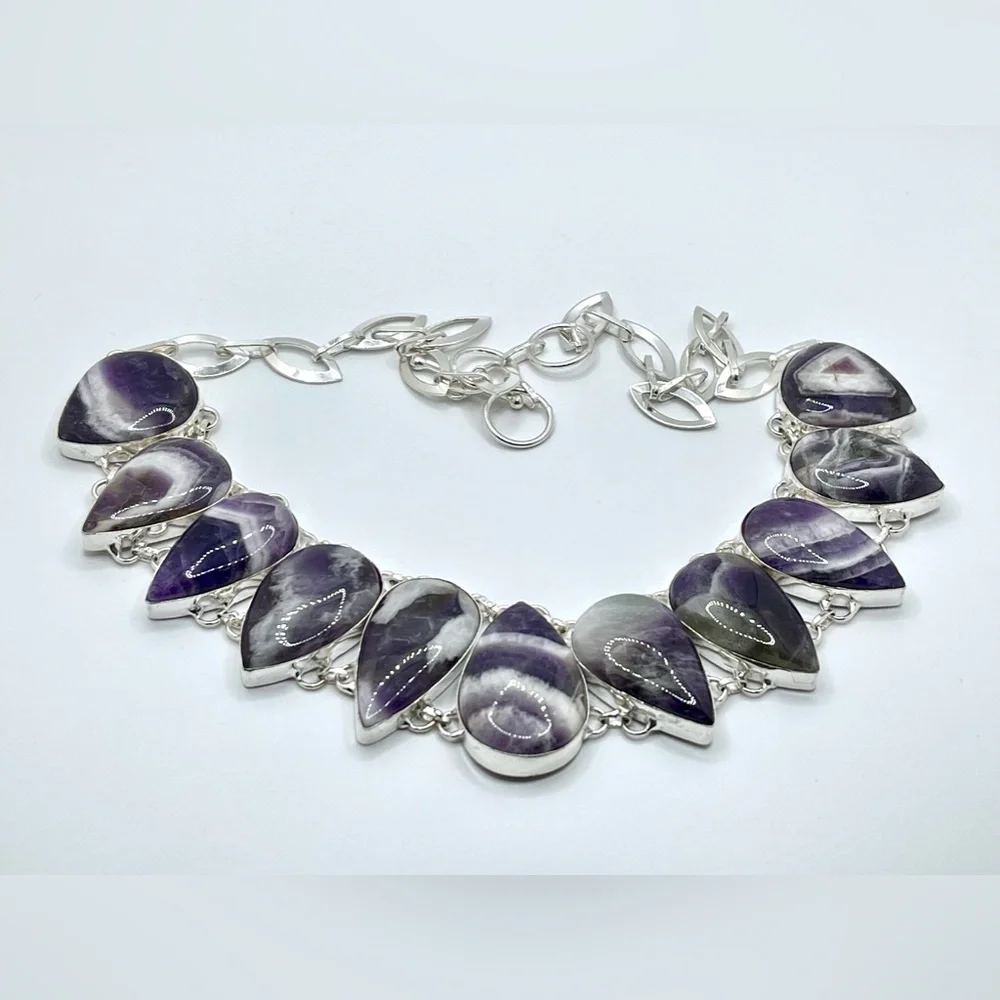 Beautiful Almond Shape Chevron Amethyst Necklace - Picture 6 of 12